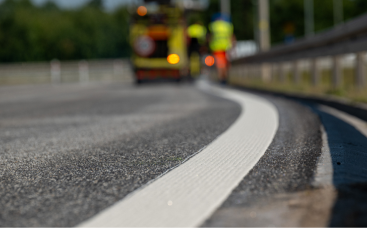 obraz - malowanie pasów_autostrada_wielkopolska